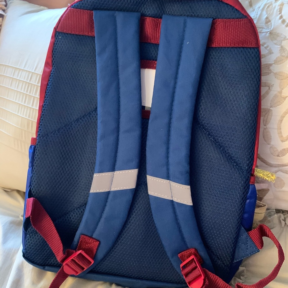 Wonder Woman Backpack - Picture 2 of 10